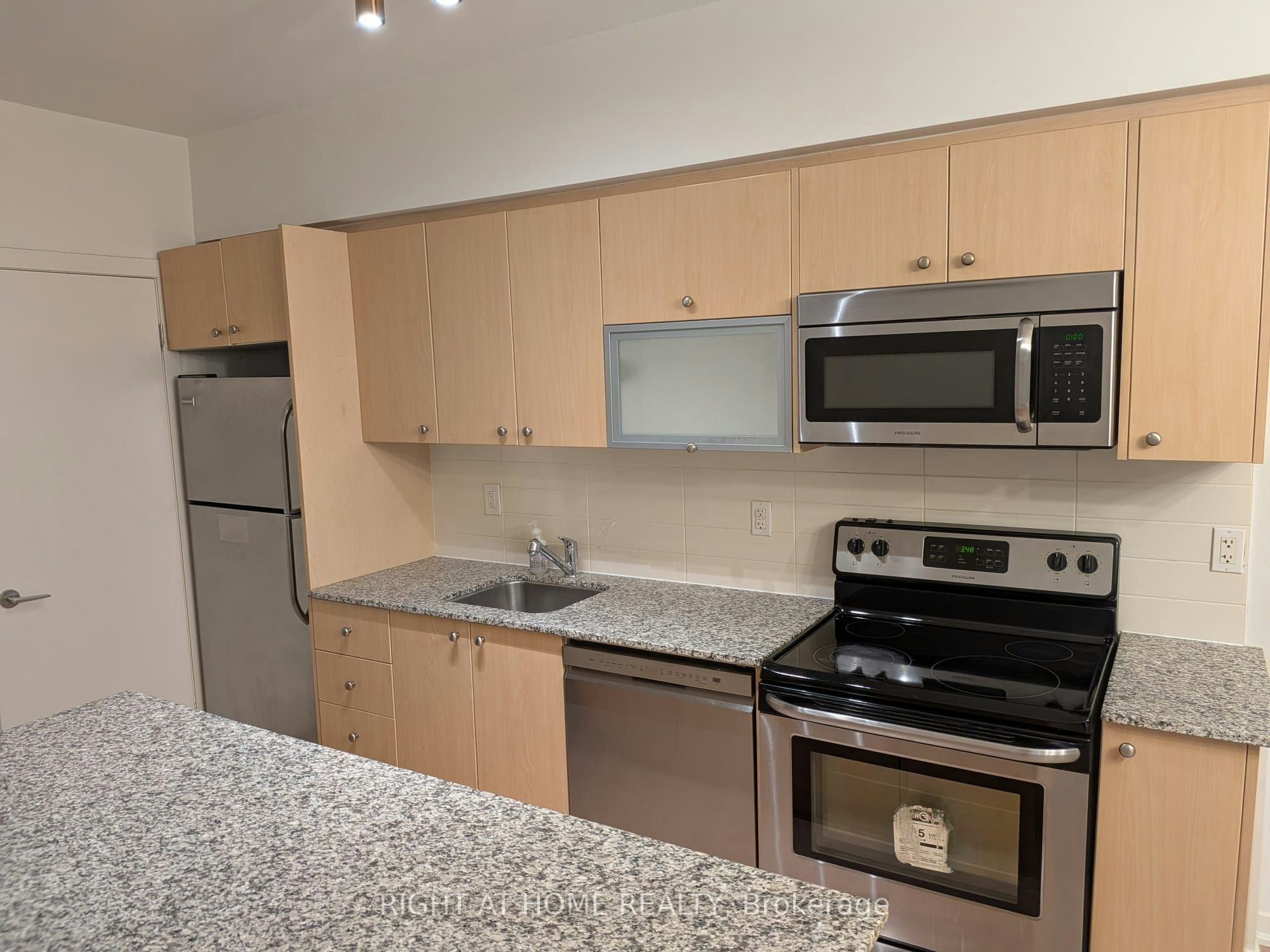 407-55 East Liberty Street, Toronto, ON, M6K 3P9 - 2