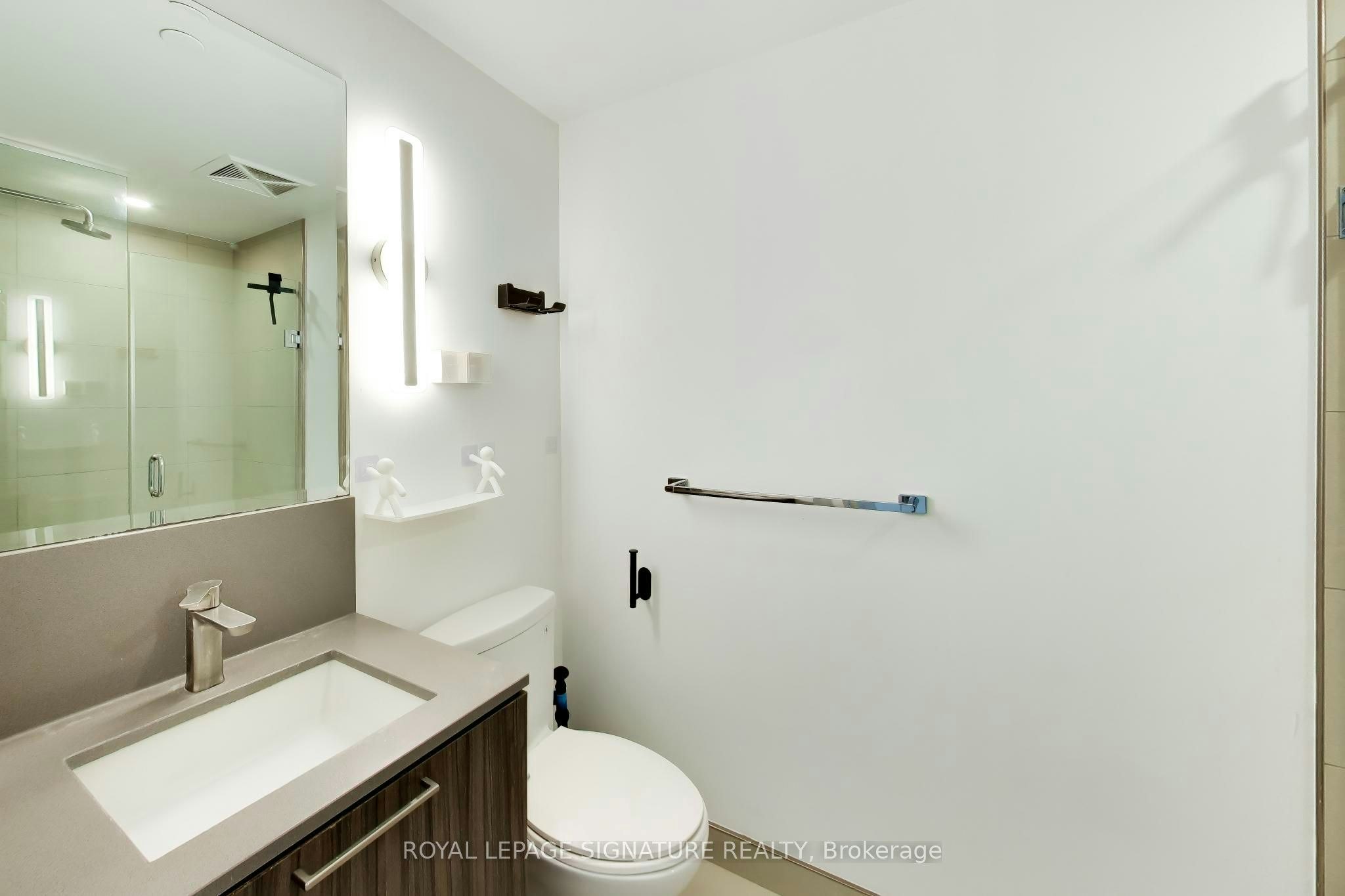 1609-19 Western Battery Road, Toronto, ON, M6K 0E3 - 12
