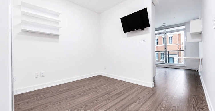 216-377 Madison Avenue, Toronto, ON, M4V 3E1 - 12