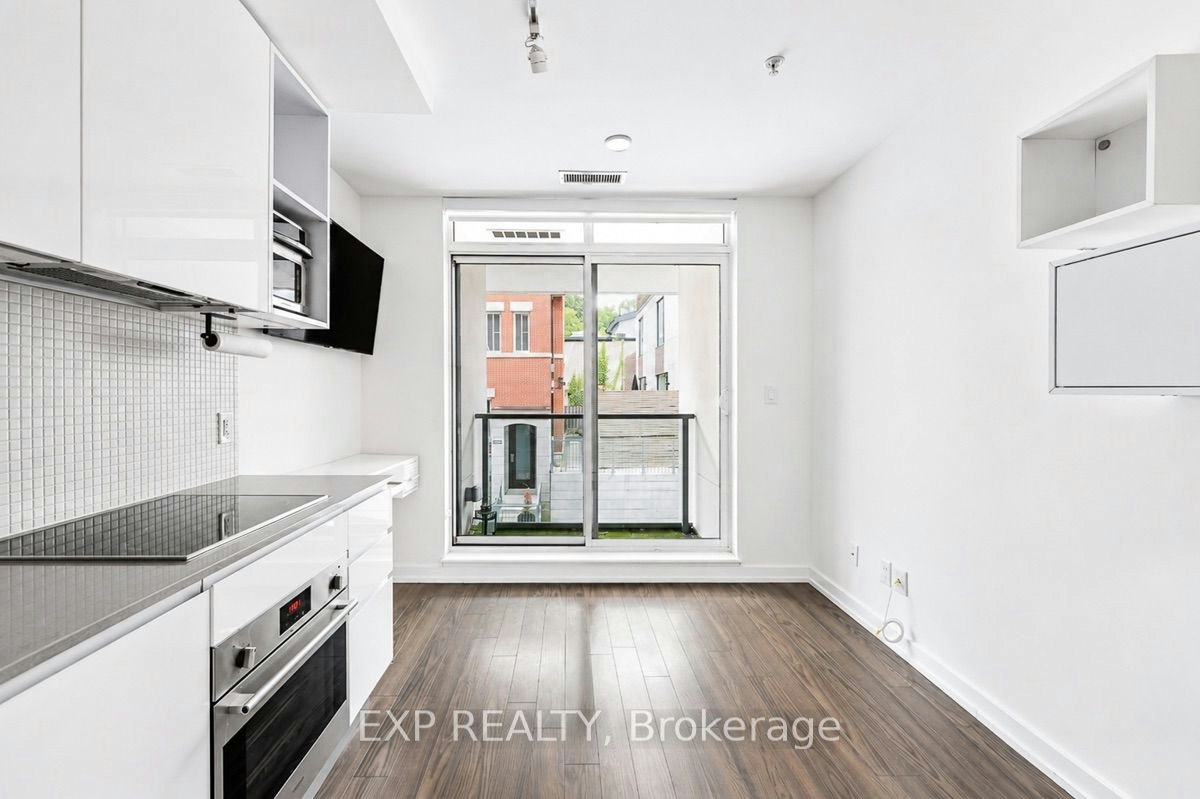 216-377 Madison Avenue, Toronto, ON, M4V 3E1 - 9
