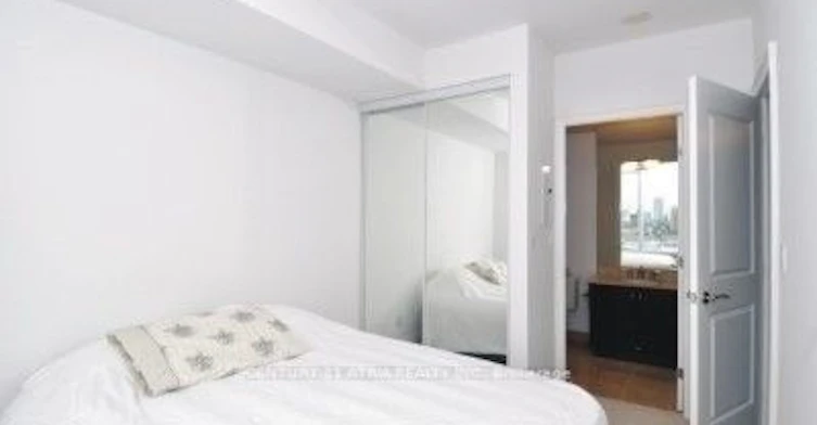 707-1 Bedford Road, Toronto, ON, M5R 2J7 - 8