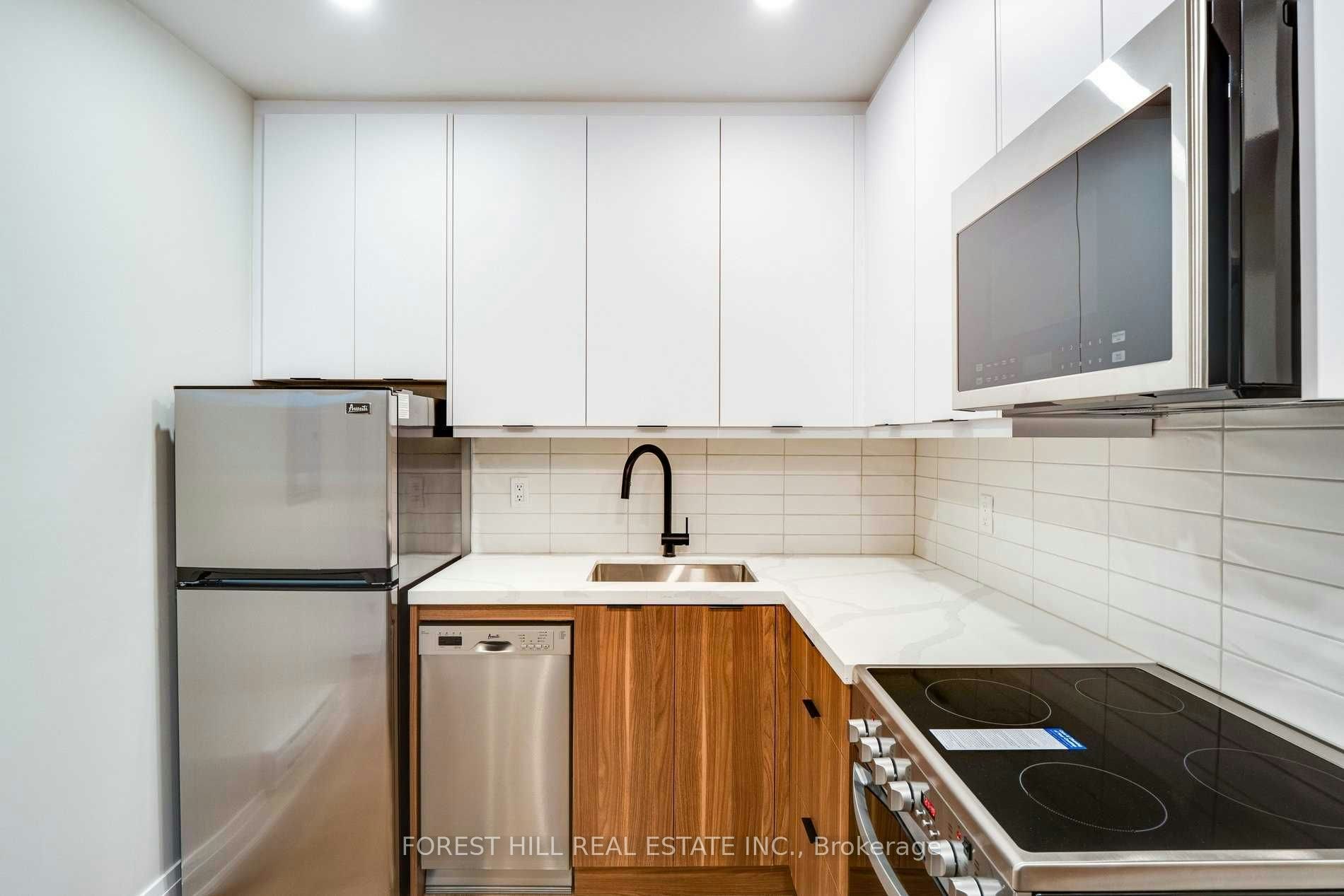 4-1 Greensides Avenue, Toronto, ON, M6G 3P5 - 3