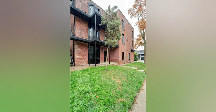 4-1 Greensides Avenue, Toronto, ON, M6G 3P5 - 23