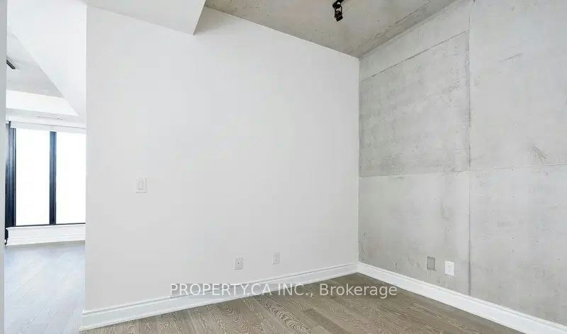 301-608 Richmond Street N, Toronto, ON, M5V 0N9 - 7