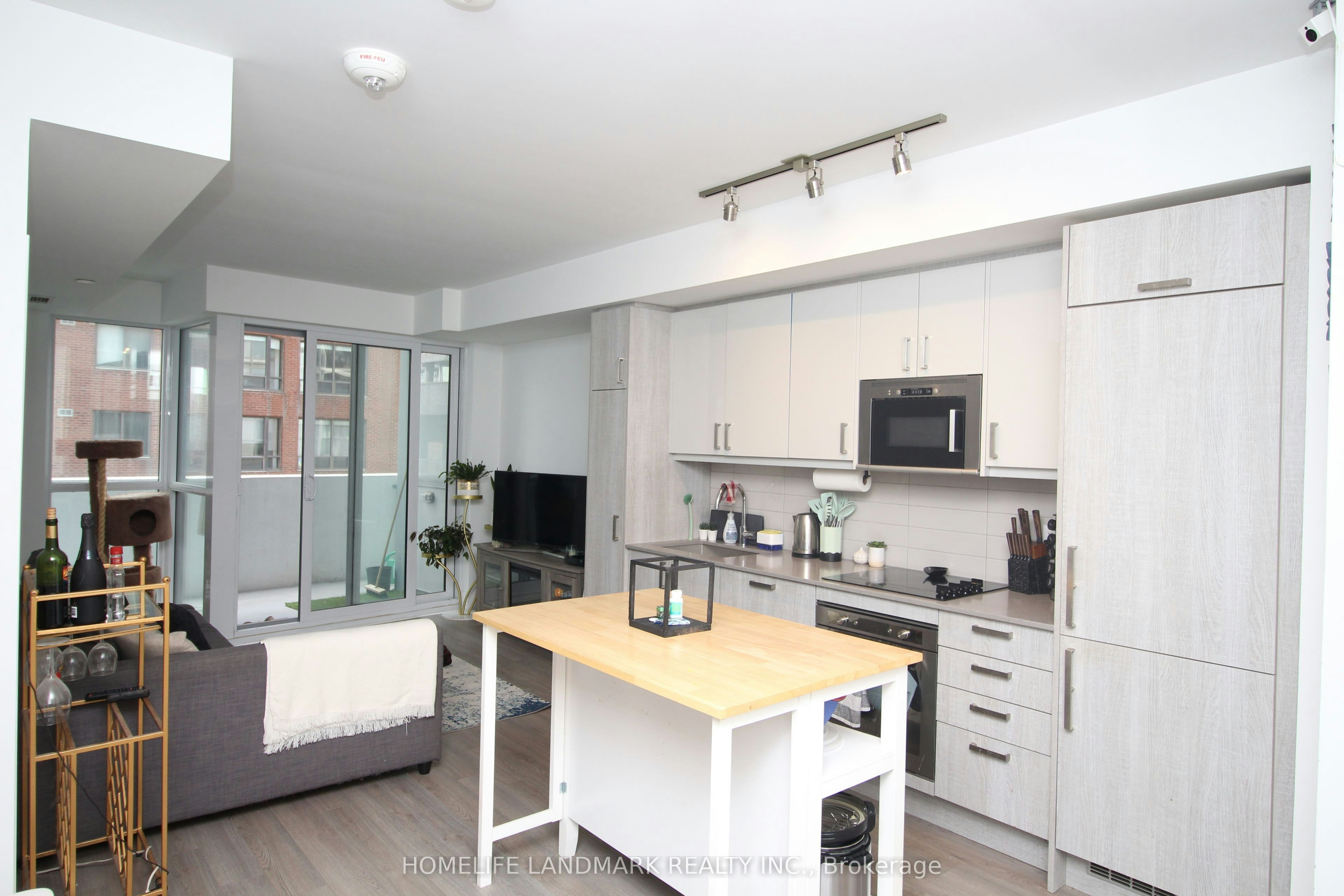 610-77 Mutual Street, Toronto, ON, M5B 0B9 - 2