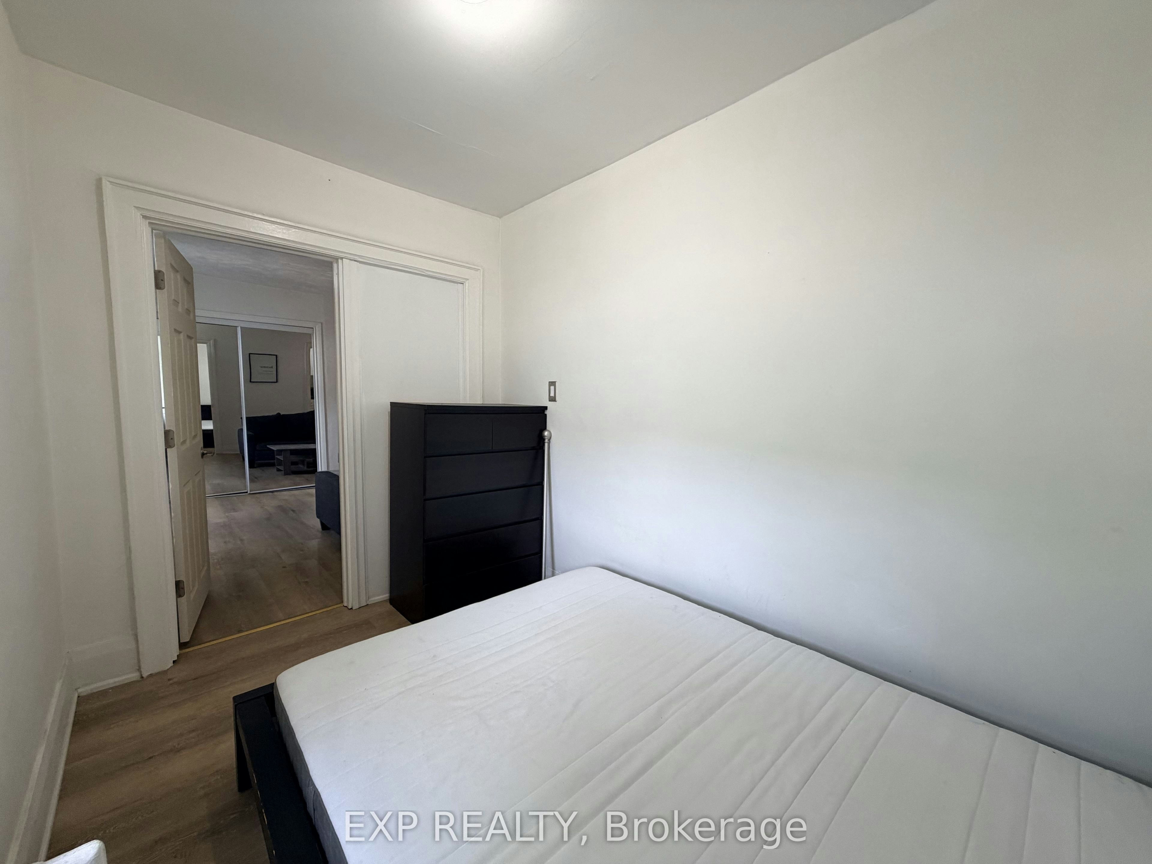 8-102 Greensides Avenue, Toronto, ON, M6C 1B9 - 11
