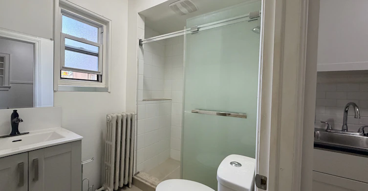 8-102 Greensides Avenue, Toronto, ON, M6C 1B9 - 10