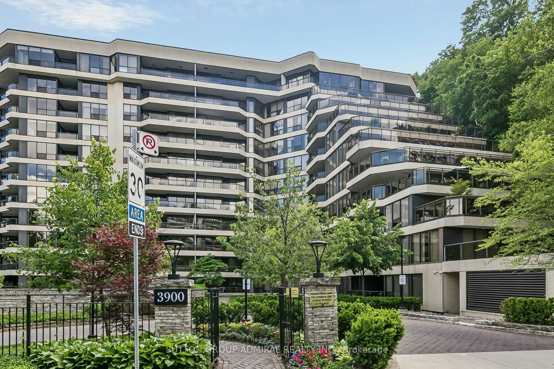 301-3900 Yonge Street, Toronto, ON, M4N 3N6