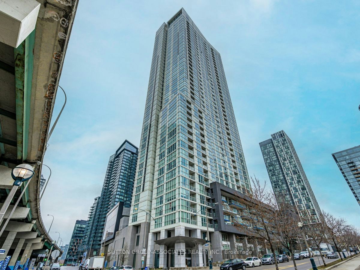 2808-75 Queens Wharf Road, Toronto, ON, M5V 0J8