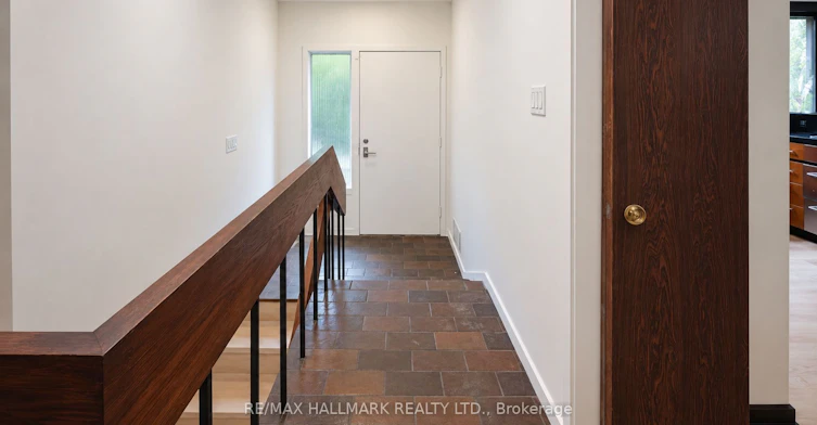 16 Royal Oak Drive, Toronto, ON, M3C 2M2 - 25