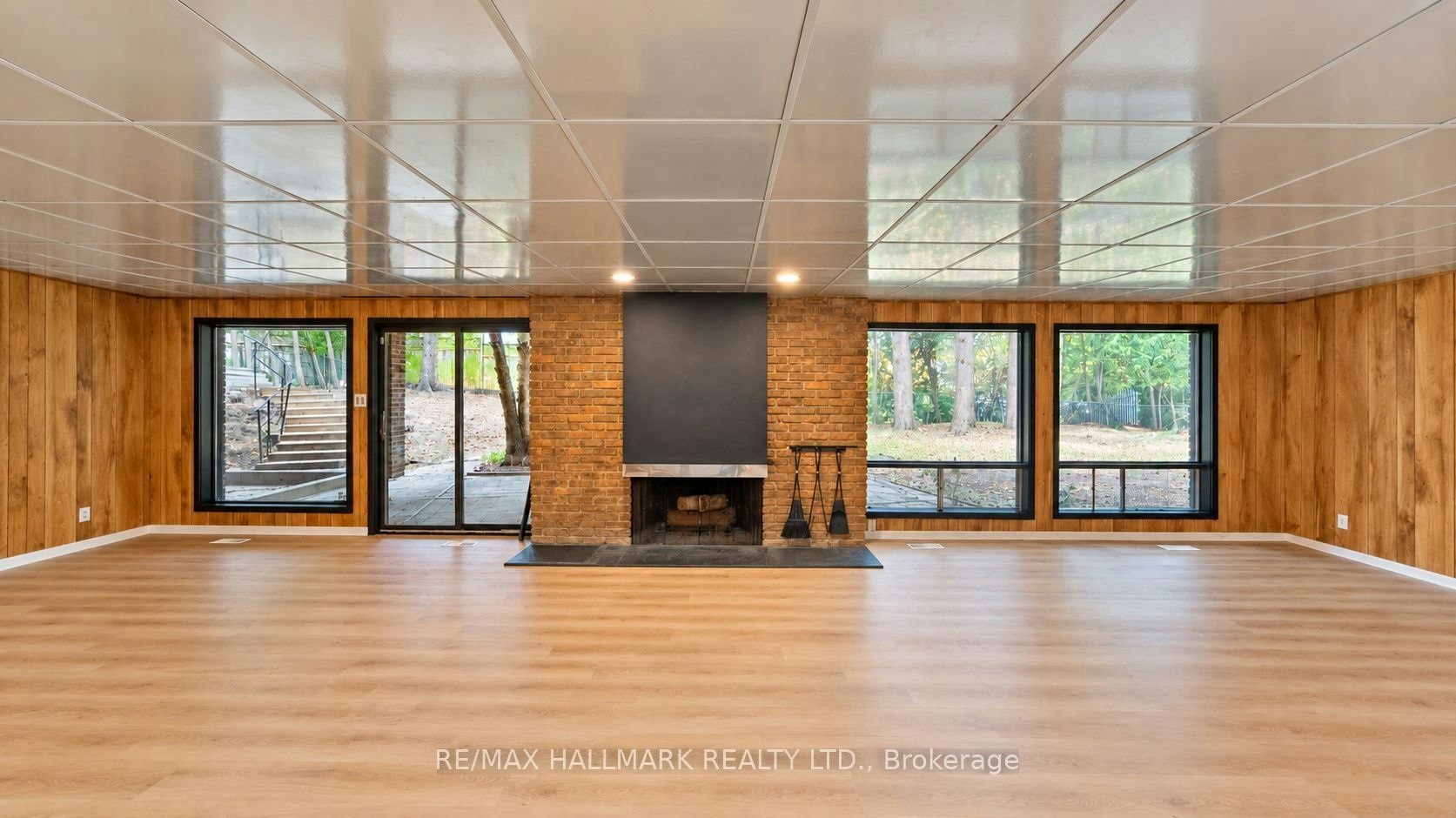 16 Royal Oak Drive, Toronto, ON, M3C 2M2 - 30
