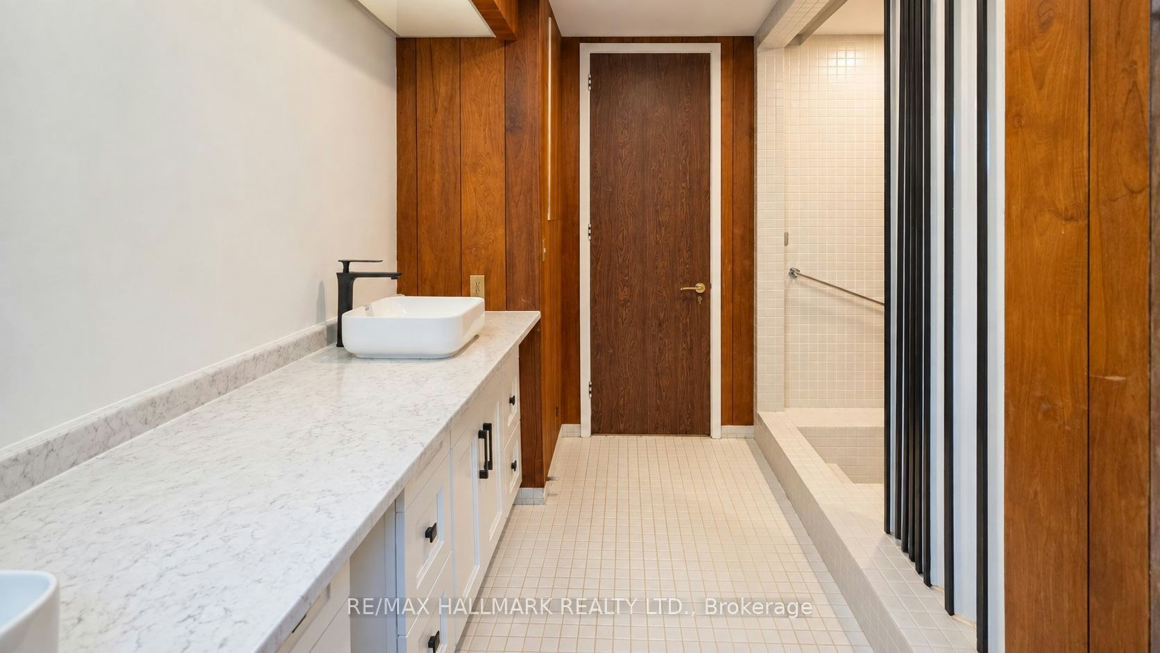 16 Royal Oak Drive, Toronto, ON, M3C 2M2 - 23