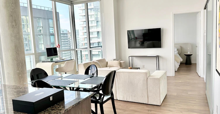 PH 1-88 Blue Jays Way, Toronto, ON, M5V 0L7 - 8