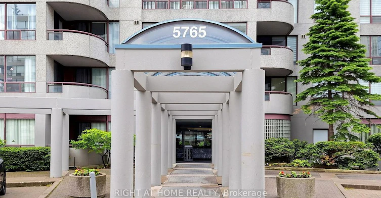 905-5765 Yonge Street N, Toronto, ON, M2M 4H9
