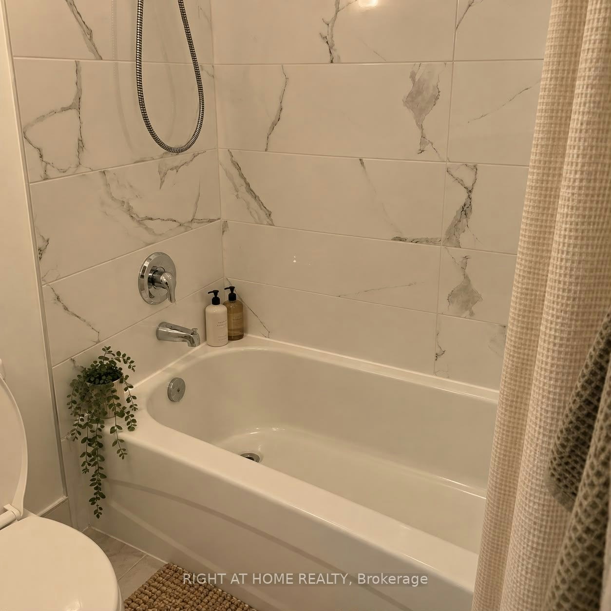 905-5765 Yonge Street N, Toronto, ON, M2M 4H9 - 13