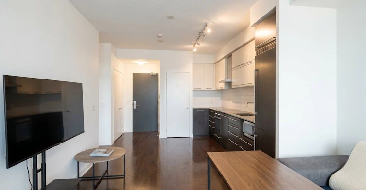 1603-770 Bay Street, Toronto, ON, M5G 1N6 - 4