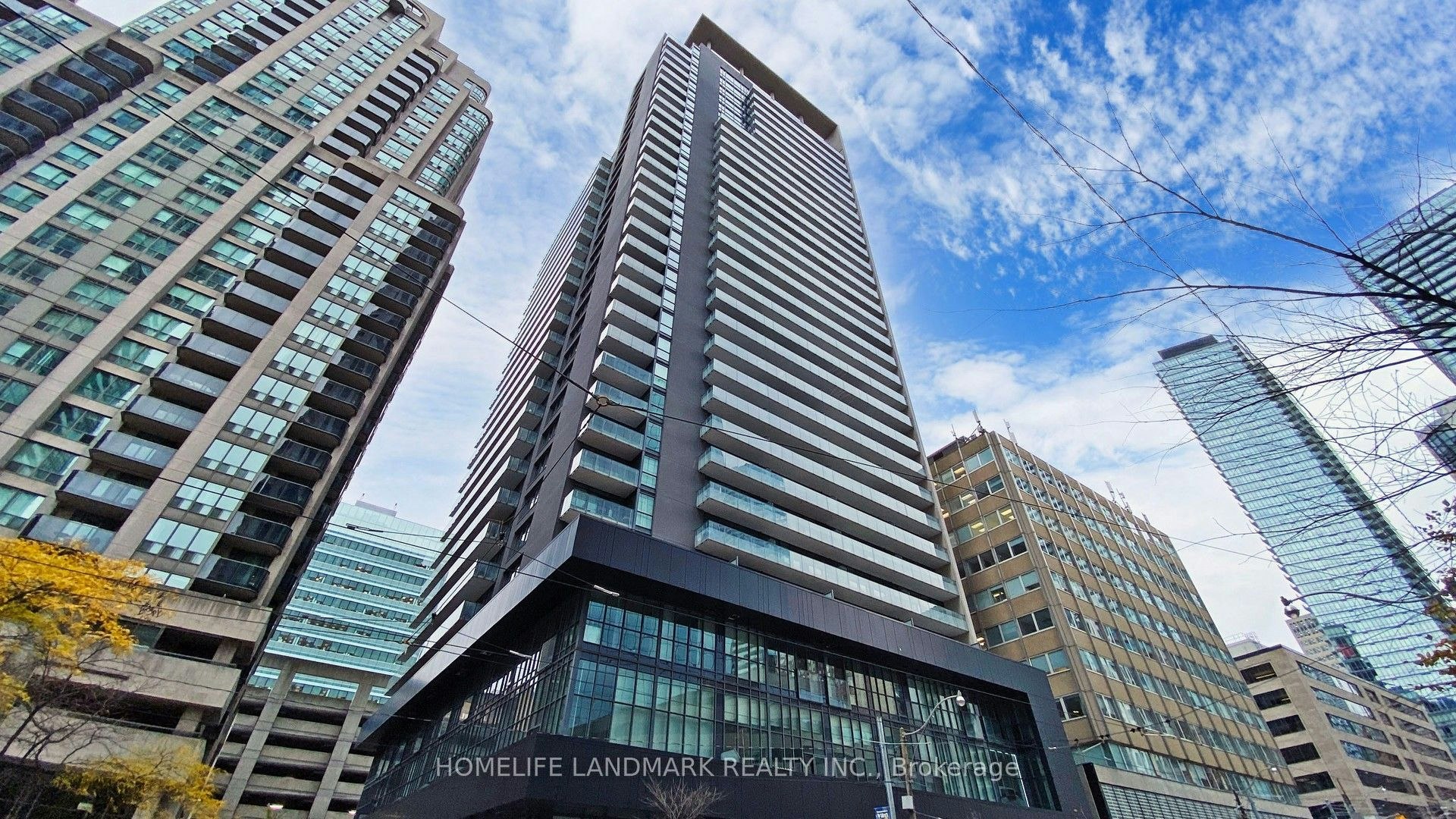 1603-770 Bay Street, Toronto, ON, M5G 1N6 - 3
