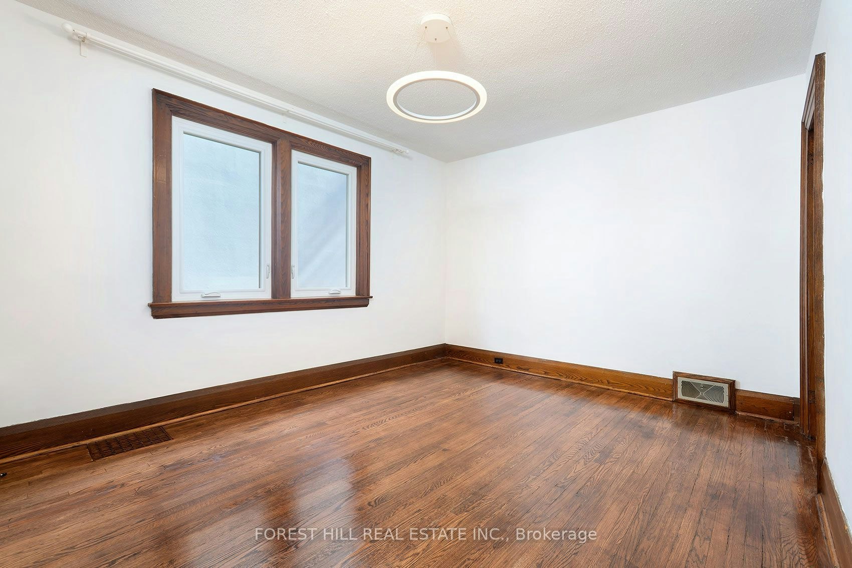 139 Craighurst Avenue, Toronto, ON, M4K 1K1 - 9
