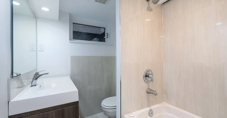 139 Craighurst Avenue, Toronto, ON, M4K 1K1 - 44