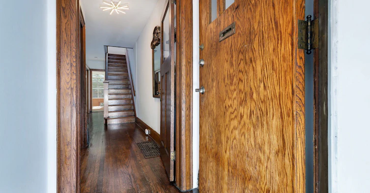 139 Craighurst Avenue, Toronto, ON, M4K 1K1 - 3