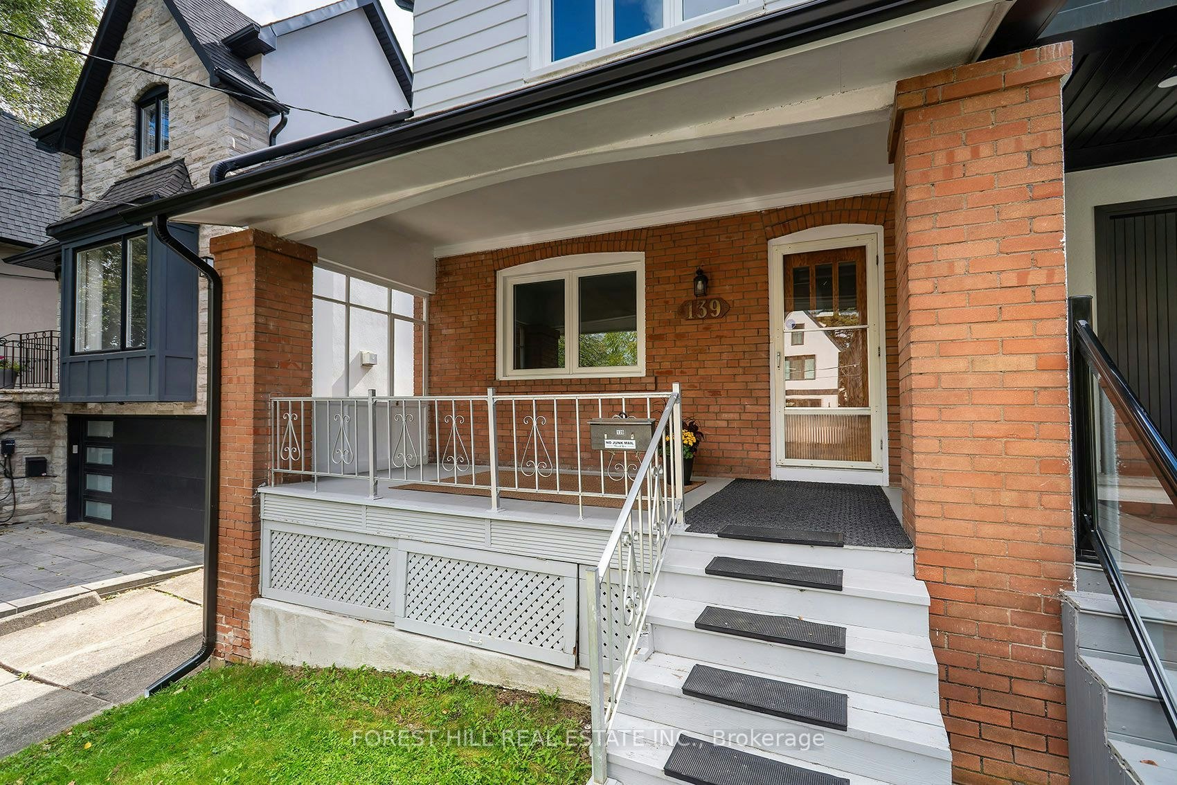 139 Craighurst Avenue, Toronto, ON, M4K 1K1 - 2