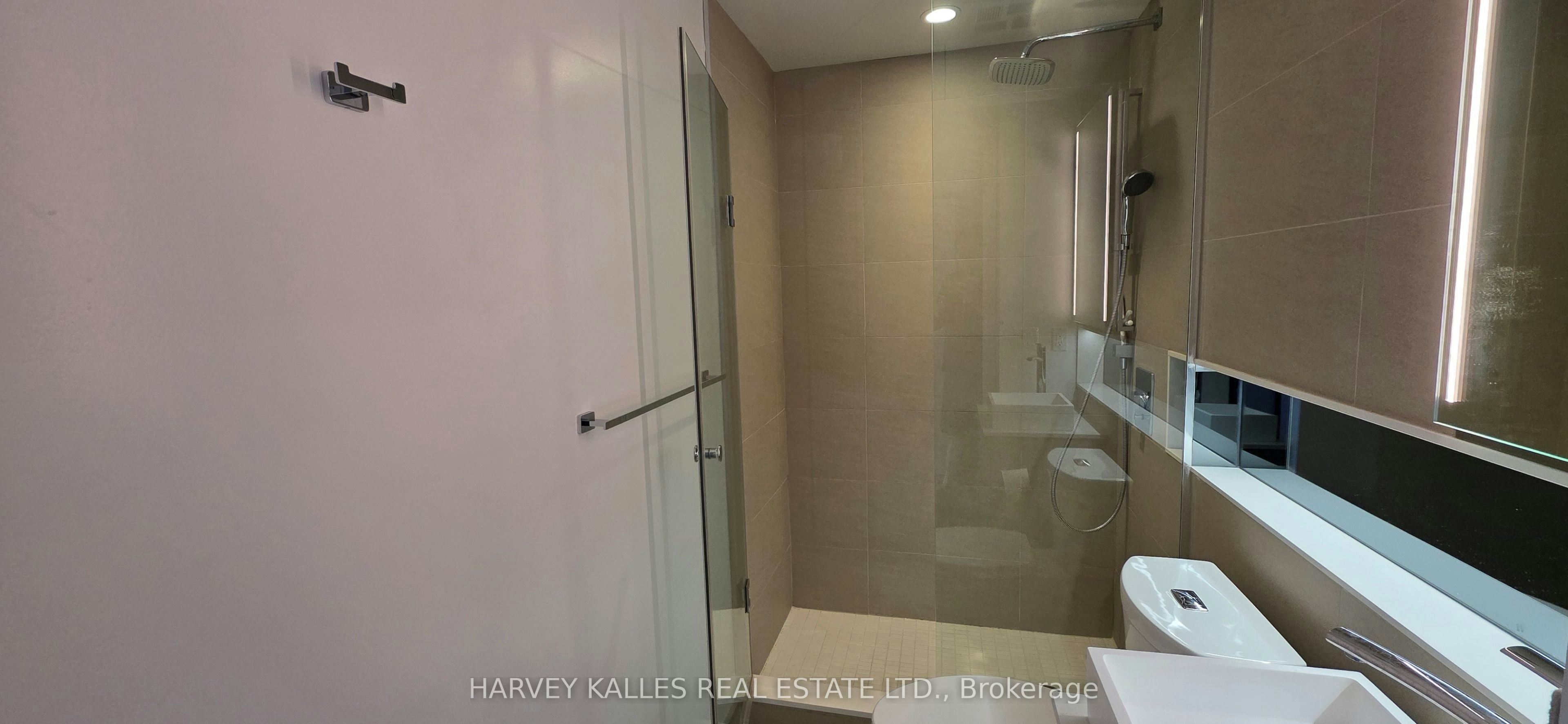 1103-215 Queen Street W, Toronto, ON, M5V 0P5 - 5