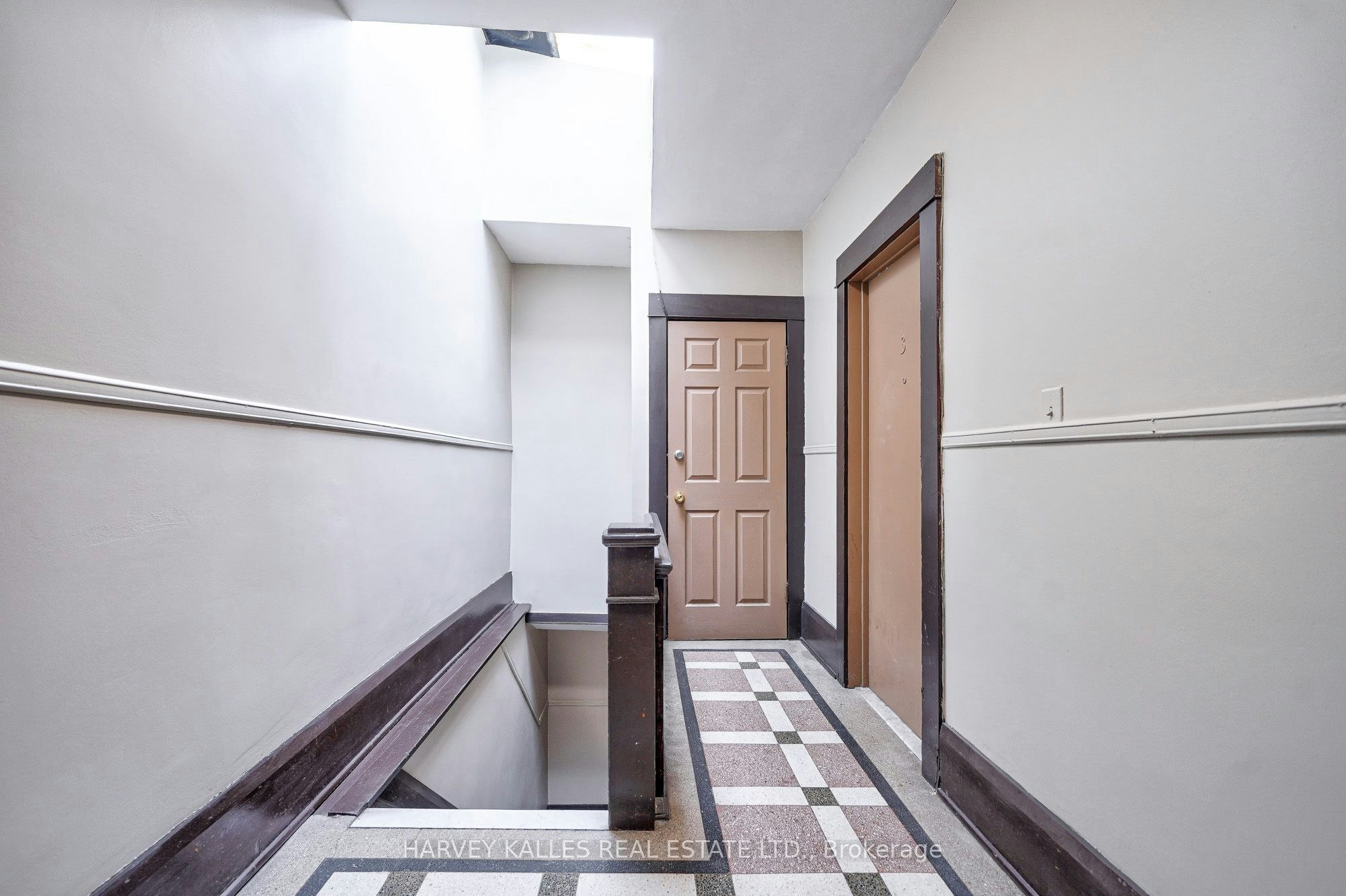 3-1074 St Clair Avenue W, Toronto, ON, M6E 3H3 - 11
