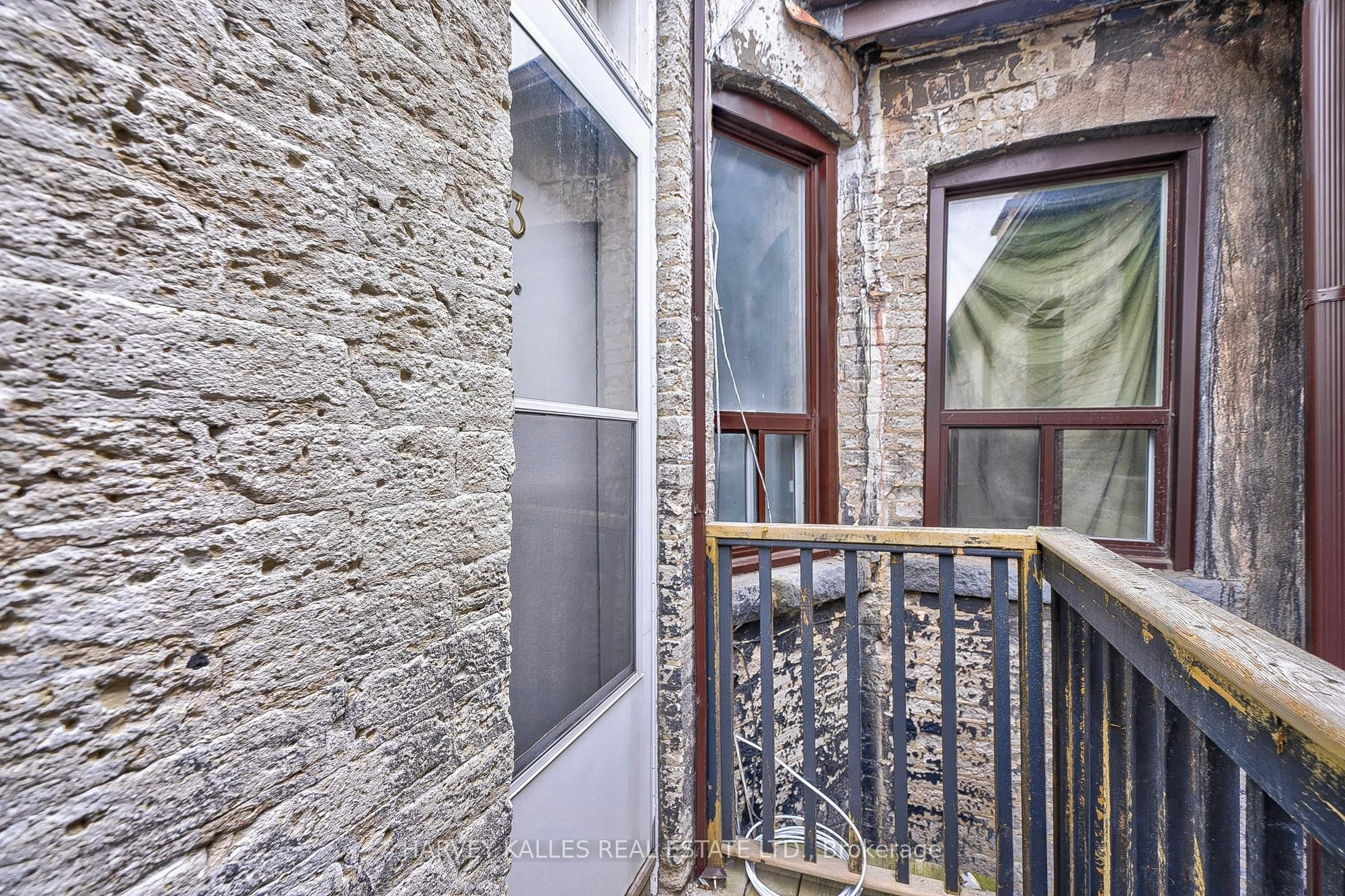 3-1074 St Clair Avenue W, Toronto, ON, M6E 3H3 - 32