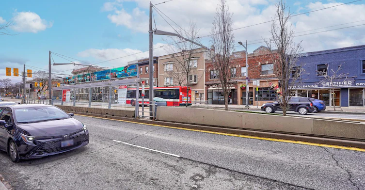 3-1074 St Clair Avenue W, Toronto, ON, M6E 3H3 - 3