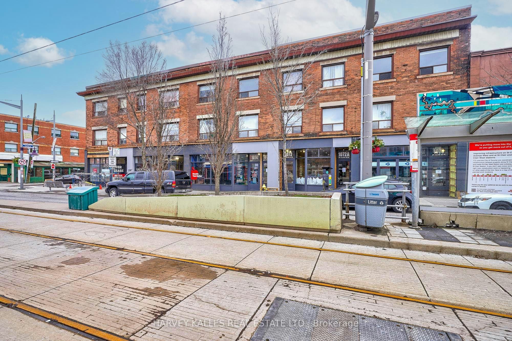 3-1074 St Clair Avenue W, Toronto, ON, M6E 3H3 - 4