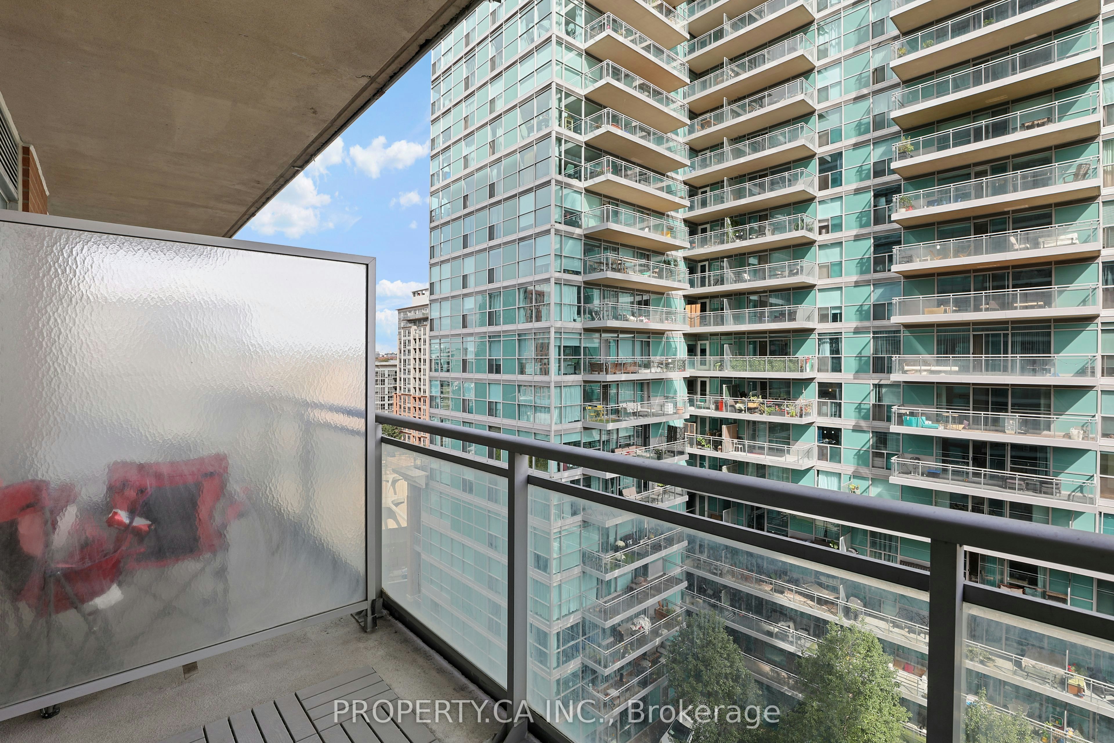 915-50 Lynn Williams Street, Toronto, ON, M6K 3R9 - 8