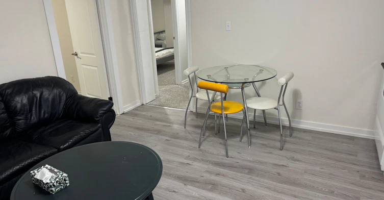 374 Horsham Avenue, Toronto, ON, M2R 1G9 - 6