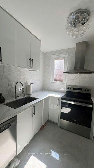 Upper-370 Spadina Road, Toronto, ON, M5P 2V8 - 13