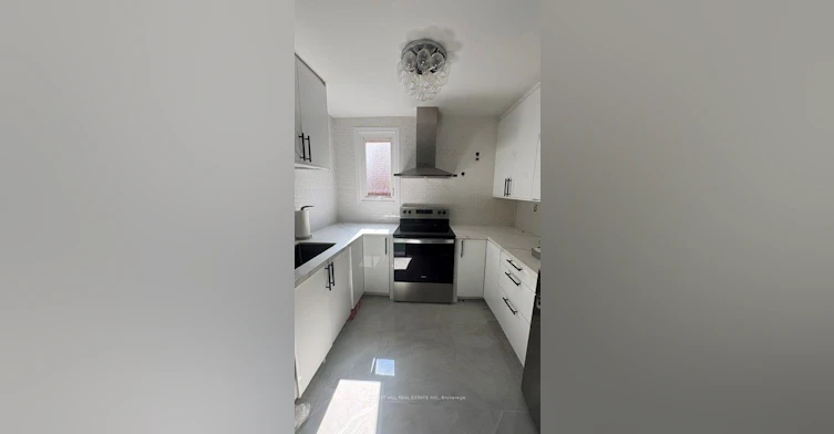 Upper-370 Spadina Road, Toronto, ON, M5P 2V8 - 12