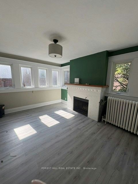 Upper-370 Spadina Road, Toronto, ON, M5P 2V8 - 2
