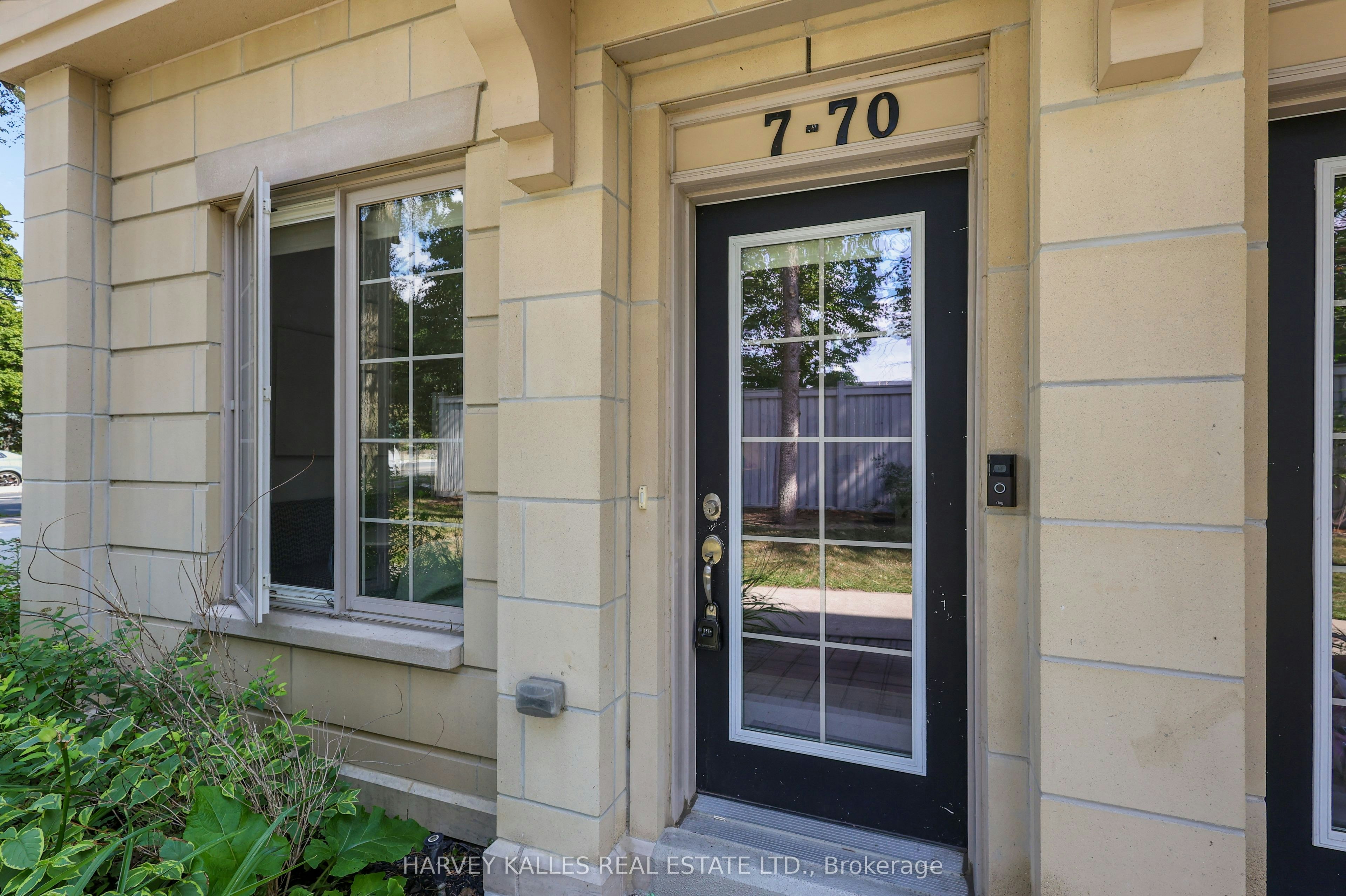 7-70 Hargrave Lane, Toronto, ON, M4N 0A4 - 3