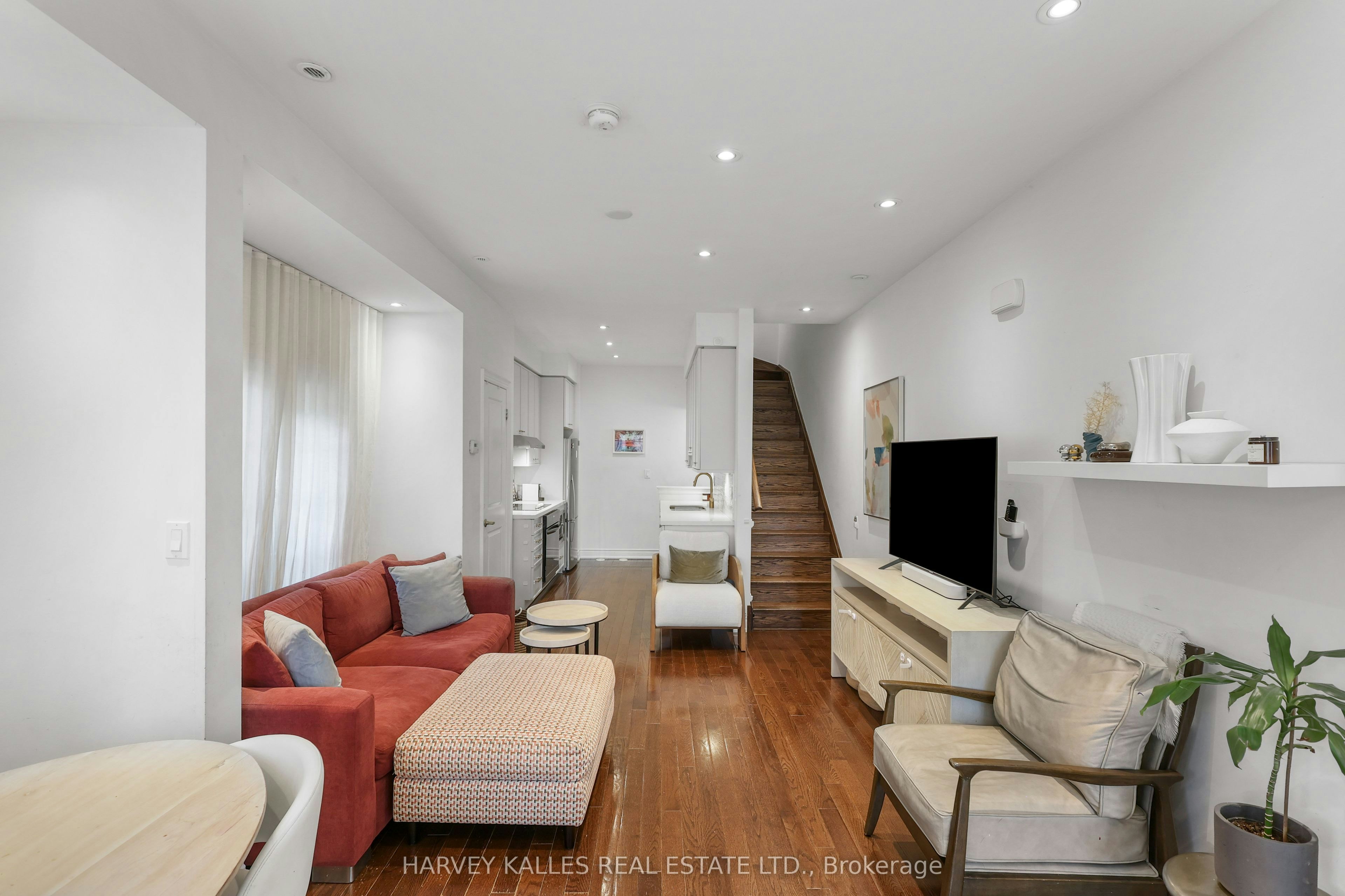 7-70 Hargrave Lane, Toronto, ON, M4N 0A4 - 5