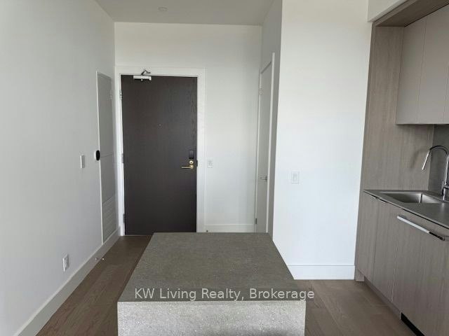 1017-6 Greenbriar Road, Toronto, ON, M2K 0H6 - 2