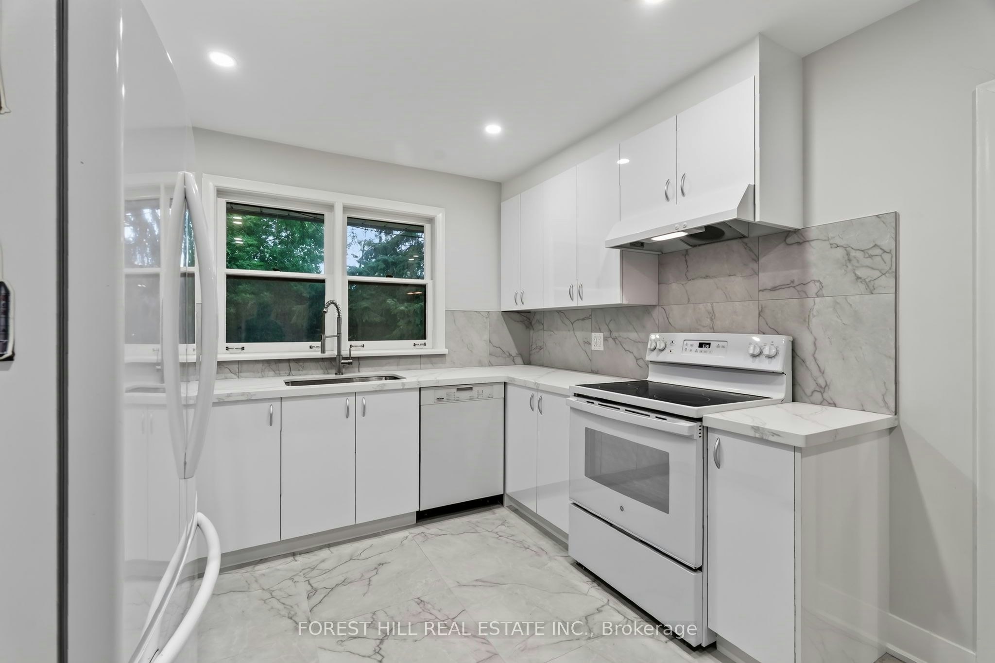 169 Overbrook Place, Toronto, ON, M3H 4R2 - 8
