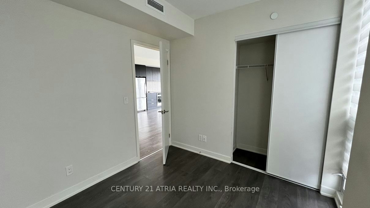 N1107-6 Sonic Way, Toronto, ON, M3C 0P1 - 11