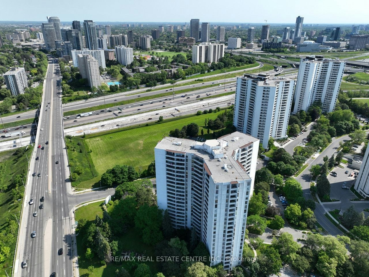 1706-150 Graydon Hall Drive, Toronto, ON, M3A 3B3