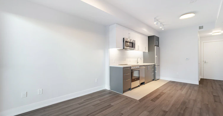 905-2525 Bathurst Street, Toronto, ON, M6B 2Y9 - 5