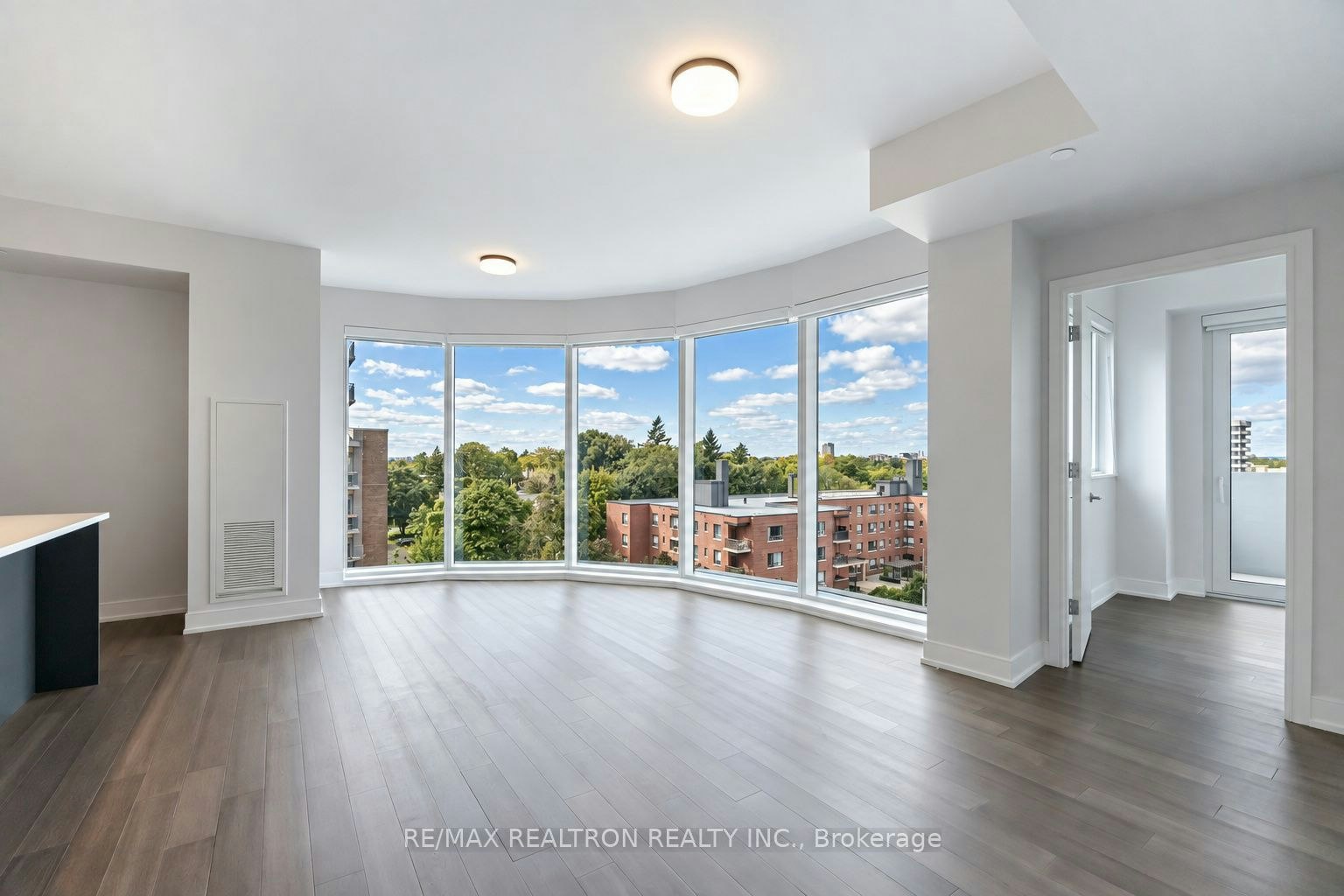 507-2525 Bathurst Street, Toronto, ON, M6B 2Y9 - 2