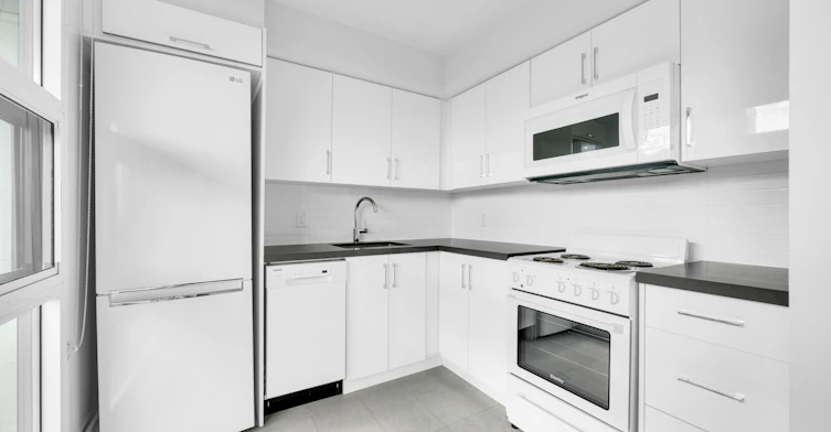 1815-33 Isabella Street, Toronto, ON, M4Y 2P7 - 5