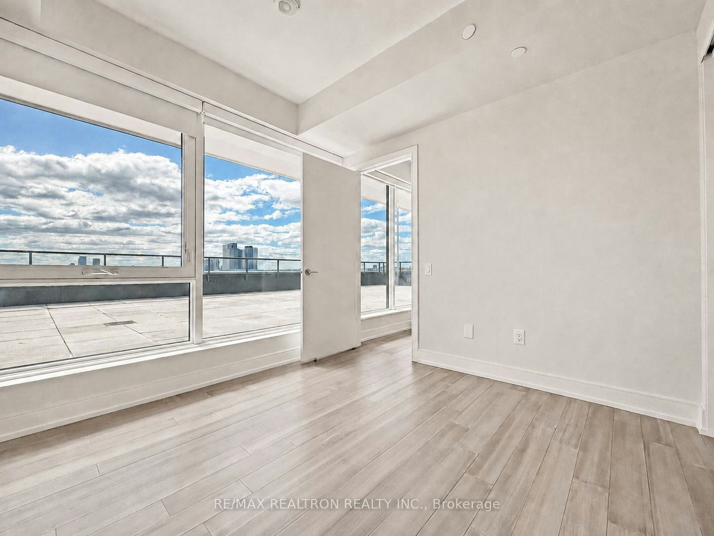 1001-664 Spadina Avenue, Toronto, ON, M5S 2H7 - 11