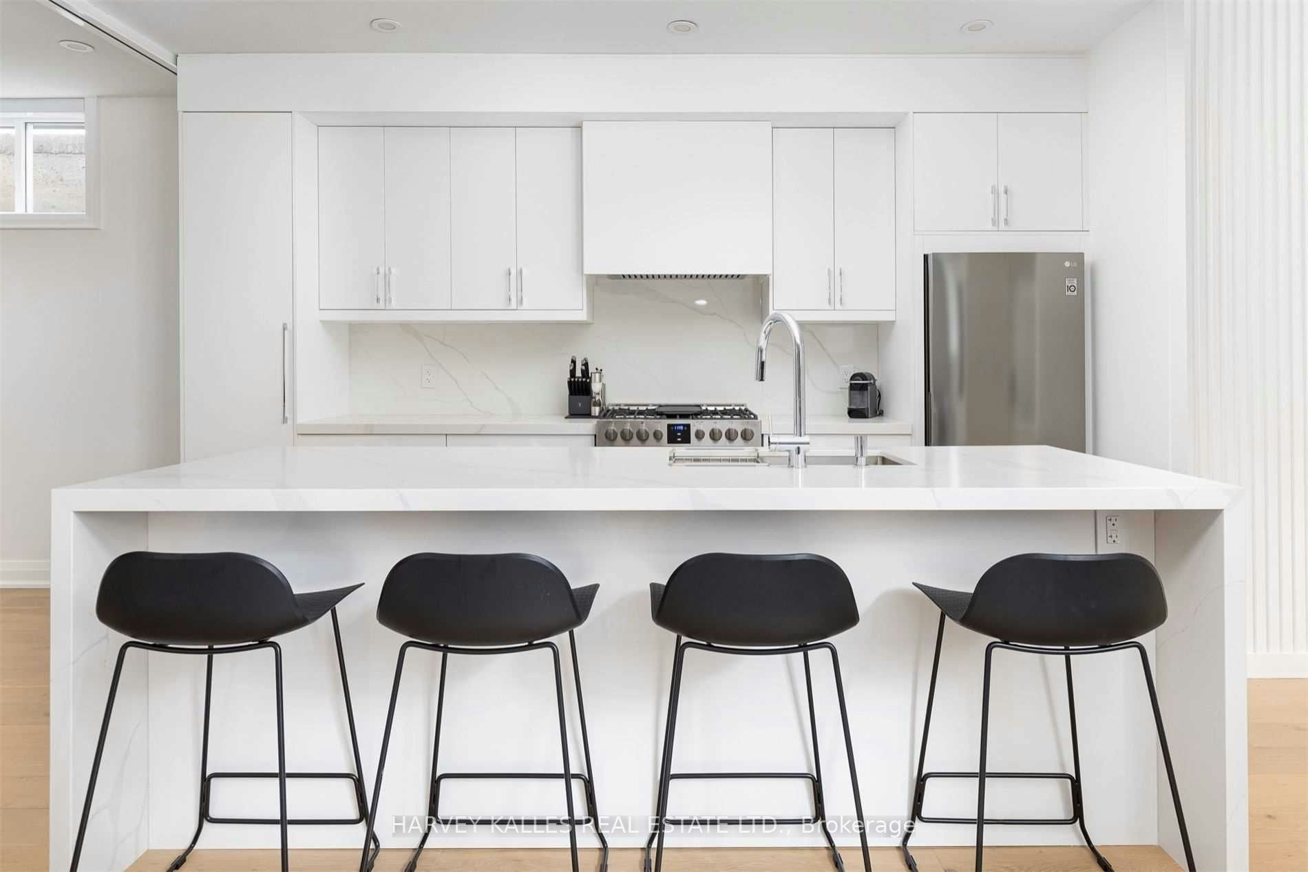 Lower-51 Alvin Avenue, Toronto, ON, M4T 2A8 - 9
