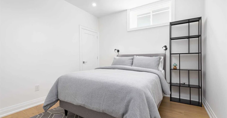 Lower-51 Alvin Avenue, Toronto, ON, M4T 2A8 - 16