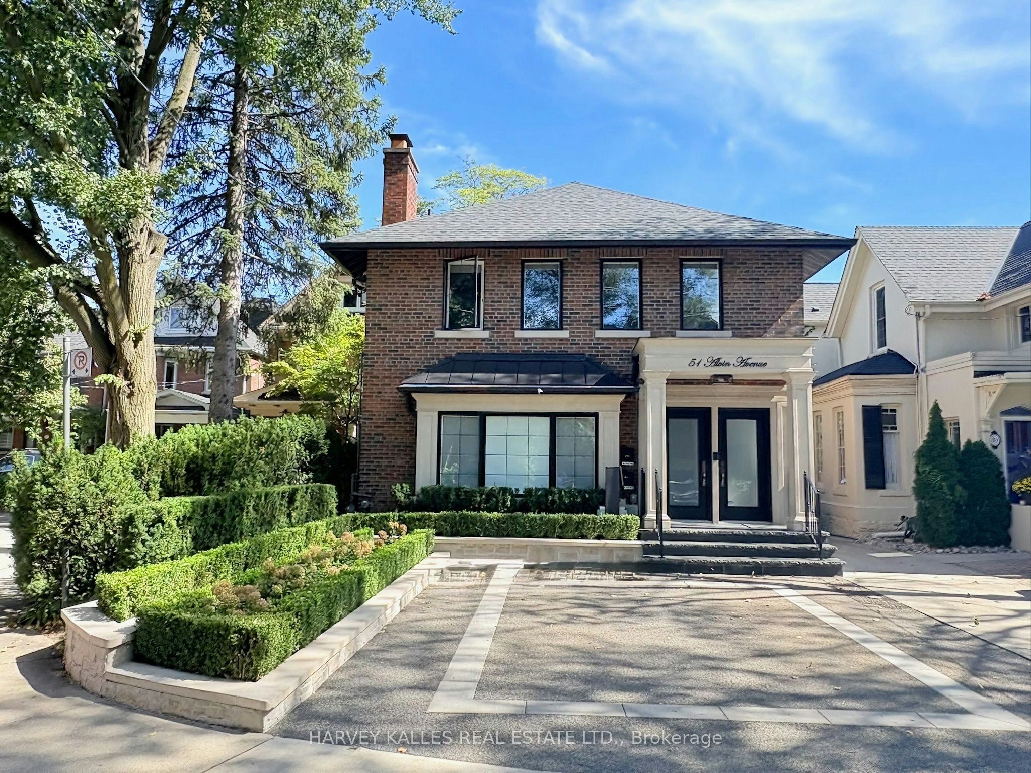 Lower-51 Alvin Avenue, Toronto, ON, M4T 2A8