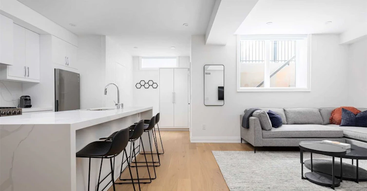 Lower-51 Alvin Avenue, Toronto, ON, M4T 2A8 - 7
