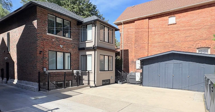 Lower-51 Alvin Avenue, Toronto, ON, M4T 2A8 - 22
